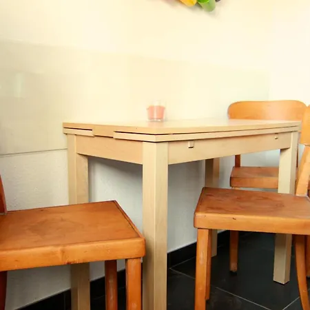 아파트 Whg./flat Am Grossen Garten In *