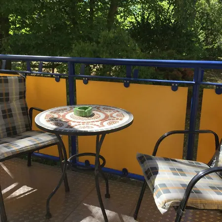 Whg./flat Am Grossen Garten In 아파트 *