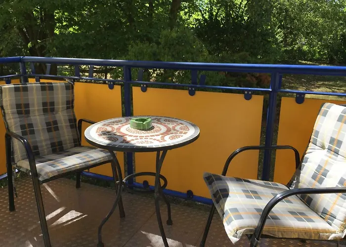 Whg./flat Am Grossen Garten In 公寓 *