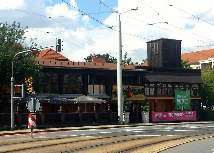 Whg./flat Am Grossen Garten In *