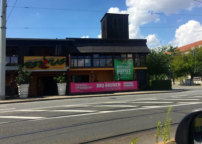 Whg./flat Am Grossen Garten In * Drezda